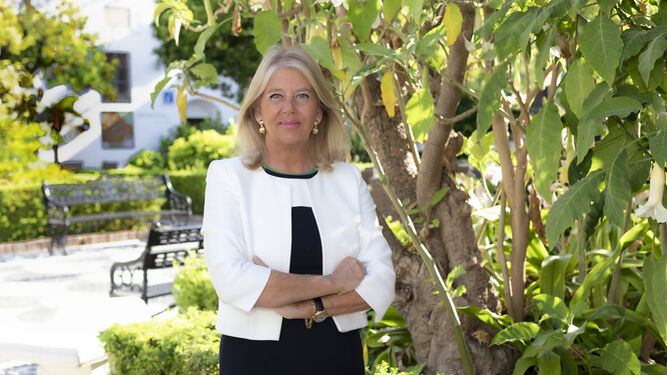 Ángeles Muñoz, alcaldesa de Marbella, ha atendido a Grupo Joly.