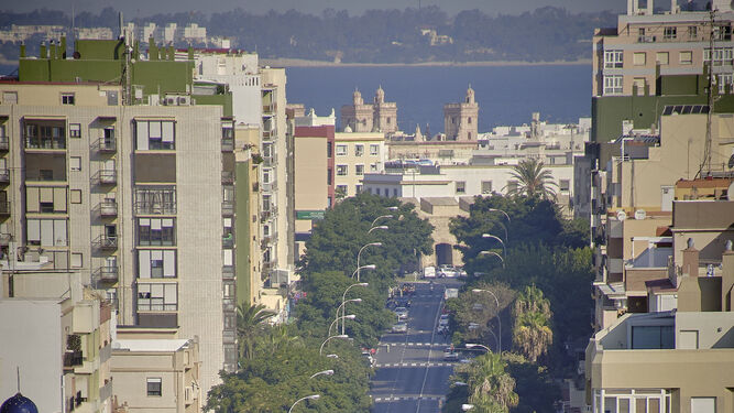 La avenida principal de Cádiz.