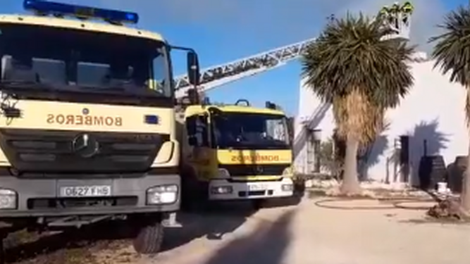 Los bomberos en la actuación.