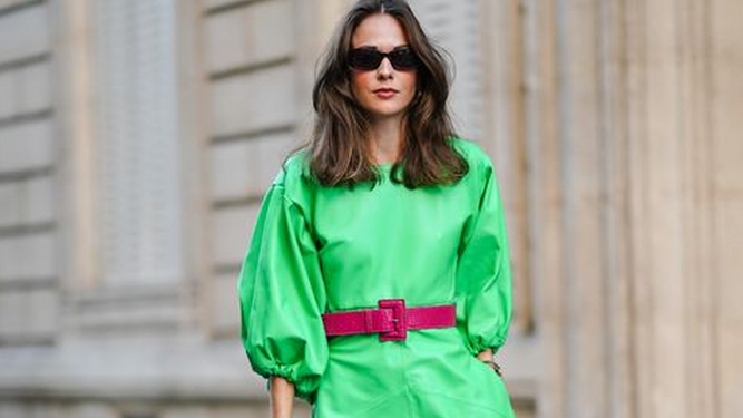 El éxito del vestido verde de Zara que hace tipazo, el nuevo bestseller de la temporada.
