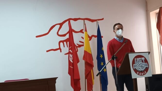 David de la Encina, durante su intervención como reelegido secretario local del PSOE.