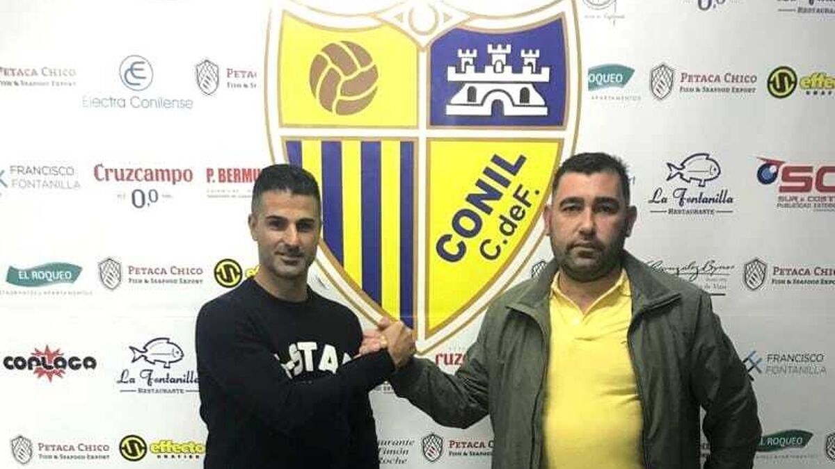 Simón Carro es el nuevo entrenador del Conil CF