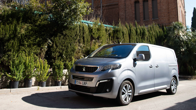 Los comerciales eléctricos de Peugeot, cinco modelos para cubrir toda necesidad