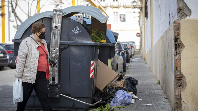 Los efectos de la huelga de basuras ya comienzan a notarse en El Puerto.