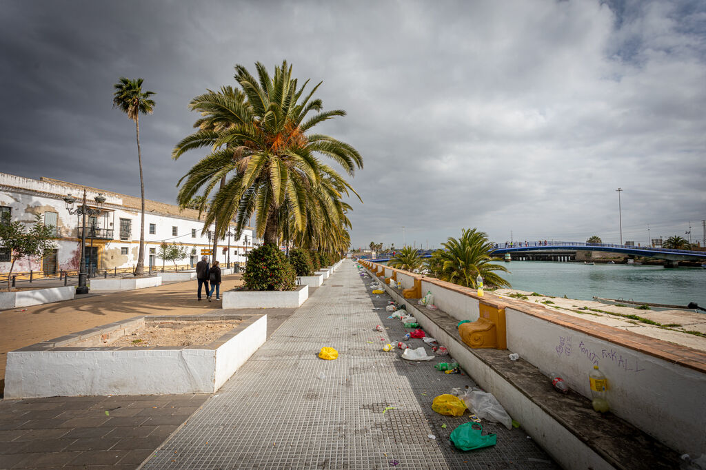 As&iacute; ha amanecido El Puerto este domingo con la huelga de basuras