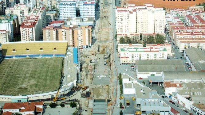 Trabajos a la altura del estadio Ram&oacute;n de Carranza, que a&uacute;n mantiene su antigua estructura.