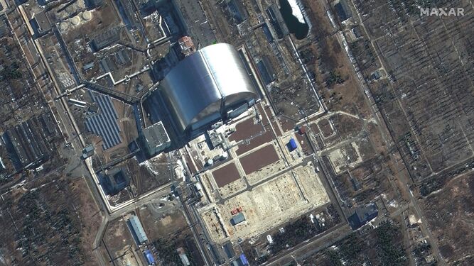 Imagen por satélite tomada por Maxar de la central de Chernóbil