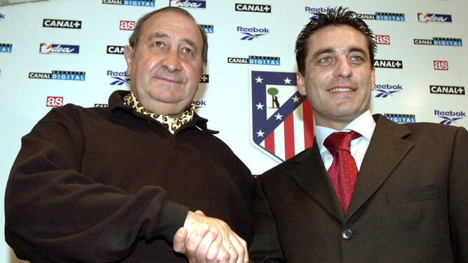 Jesús Gil y Paulo Futre en 2001, cuando éste fichó como directivo del club