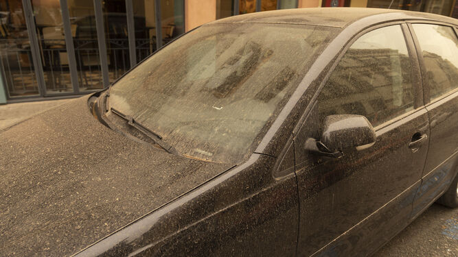 Las imágenes de Sevilla cubierta de calima y polvo en suspensión