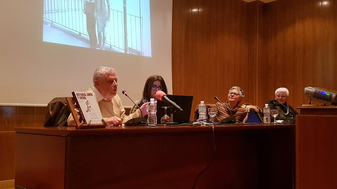 La presentación del libro 'Historia, amor y lucha', en la Fundación Alberti
