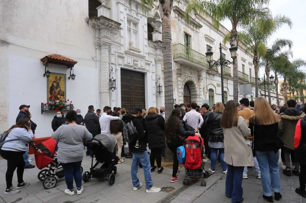 Semana Santa en El Puerto: Las im&aacute;genes del Lunes Santo
