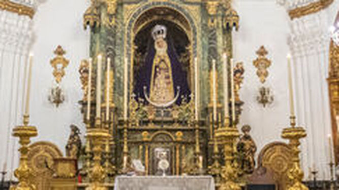 Imagen de San Peregrín Laziosi, en el retablo mayor de la capilla de Servitas.