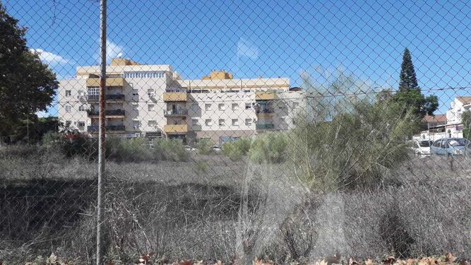 Una imagen de la parcela donde se levantará el nuevo edificio de la Seguridad Social en El Puerto.