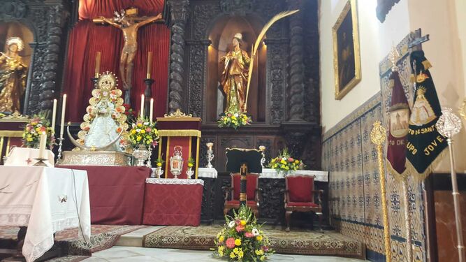 La imagen de la Virgen del Rocío, en la iglesia de San Joaquín.