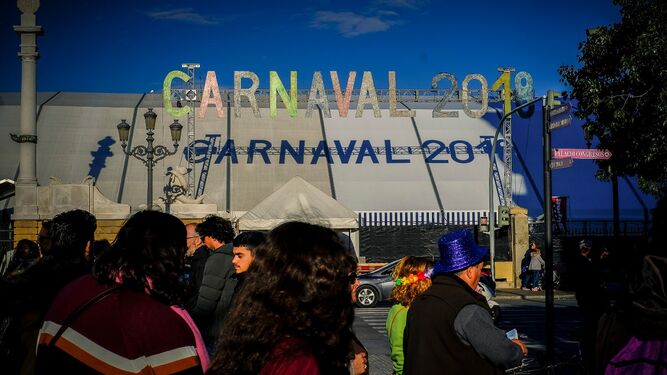 Carpa del Carnaval de 2018, instalada en el Muelle Ciudad, justo al lado de Canalejas.