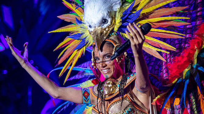 India Martínez, durante su pregón del Carnaval de Cádiz 2022.