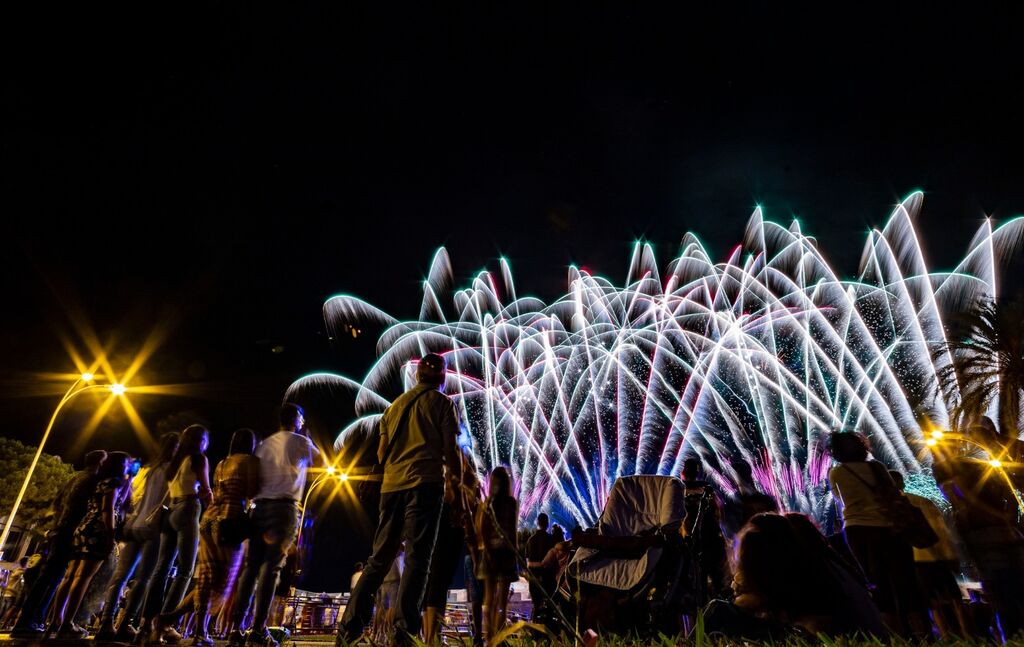 Concierto de LOLLYPOP y fuegos artificiales para despedir el Carnaval de C&aacute;diz 2022