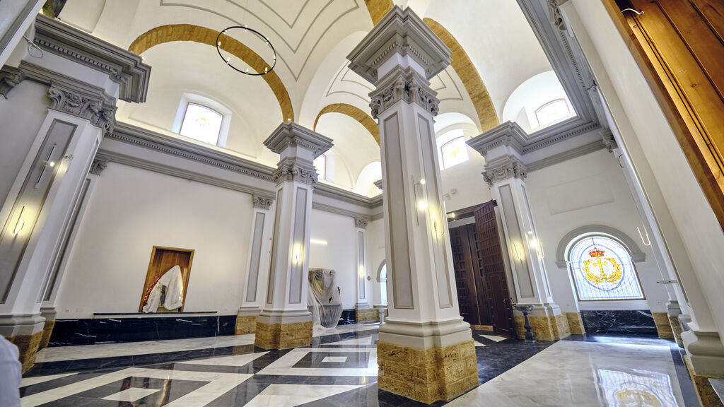 Interior de la Iglesia Castrense despu&eacute;s de la reforma.