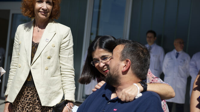 Carolina Darias visita unidad de ELA en Alcázar de San Juan.