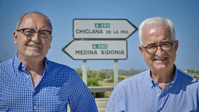 Cornejo y Jiménez Barrios han ocupado cargos públicos durante 35 y 39 años, respectivamente.