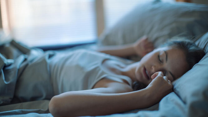 Dormir se complica más durante las olas de calor.