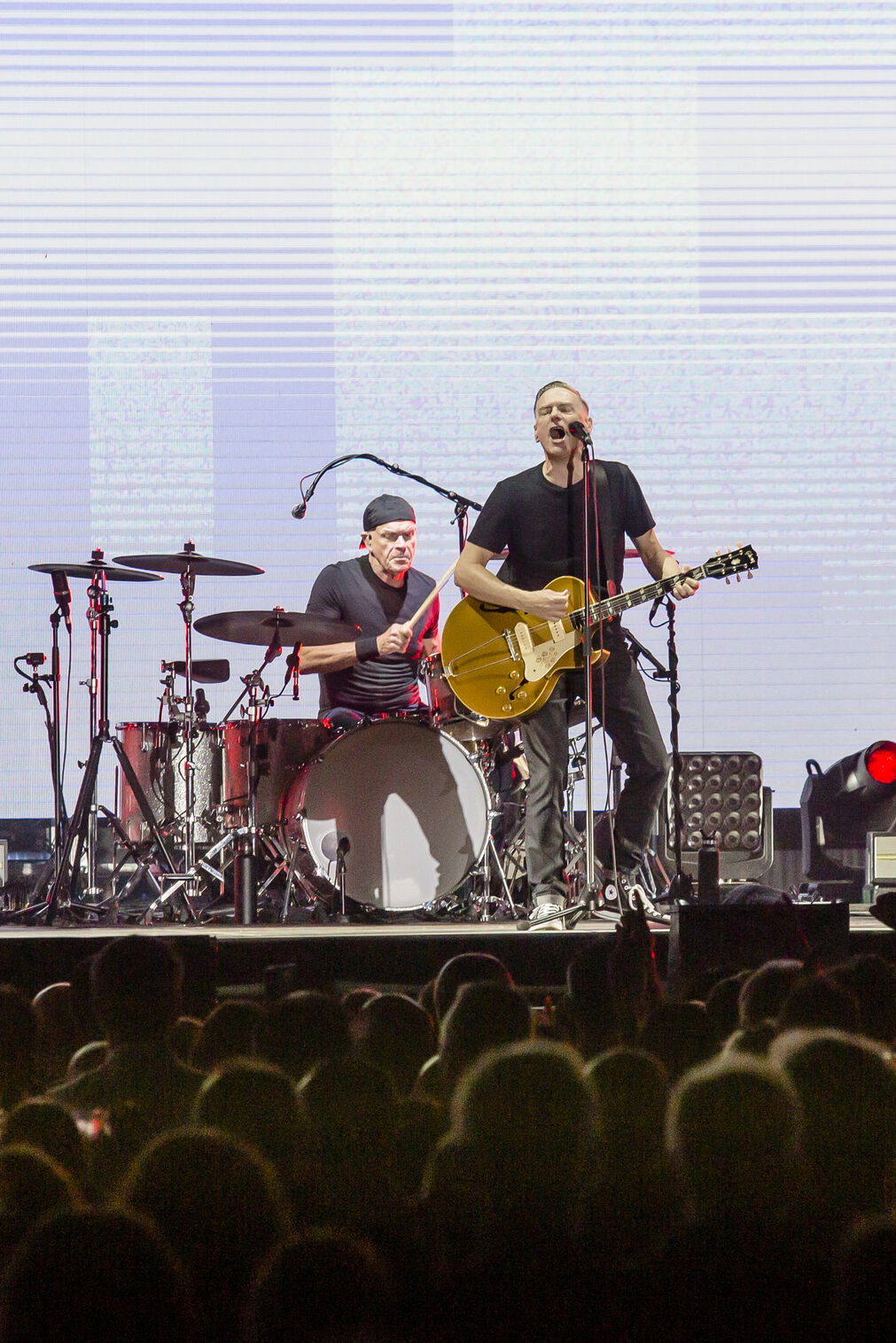 Bryan Adams en el escenario del concert music festival