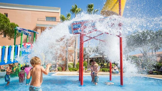 Los mejores hoteles de Cádiz para unas vacaciones en familia este verano