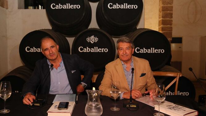 César Saldaña (a la derecha), junto al presidente del Grupo Caballero, Luis Caballero González-Gordon.