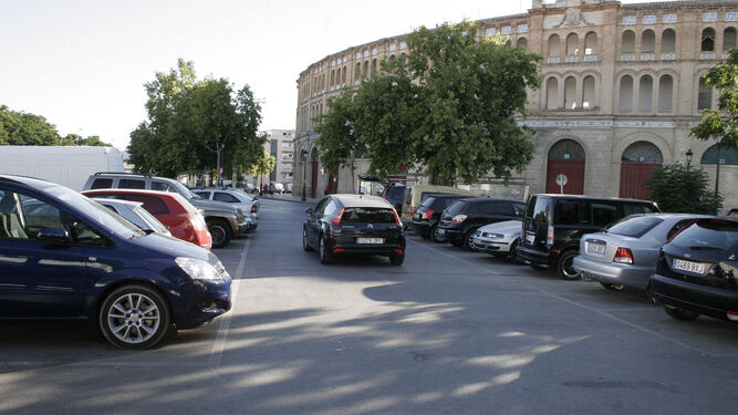 La caravana del Cádiz CF hace escala este sábado en la plaza de Elías Ahuja, junto a la Plaza de Toros.