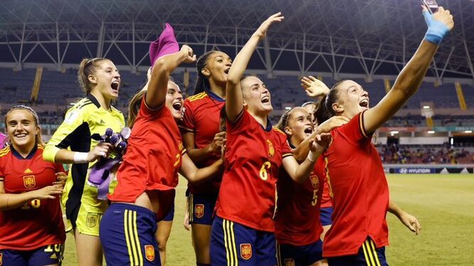 Las jugadores españolas celebran el pase a las semifinales del Mundial Sub'20 Femenino