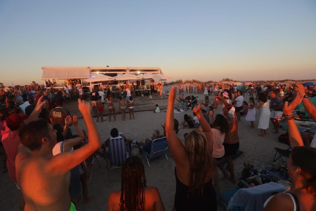 As&iacute; se vivi&oacute; el 'See you sun' en la playa de Camposoto