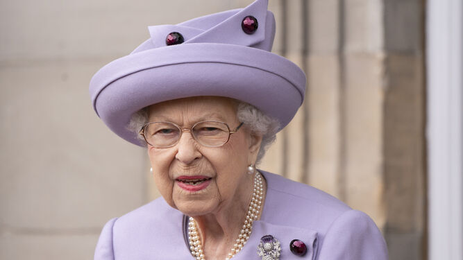 La reina Isabel II de Inglaterra ha seguido un plan alimenticio específico que le ha permitido vivir hasta los 96 años.