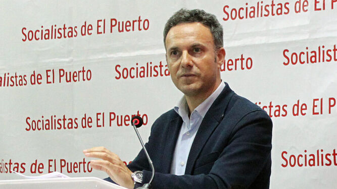 El secretario general del PSOE de El Puerto, David de la Encina.