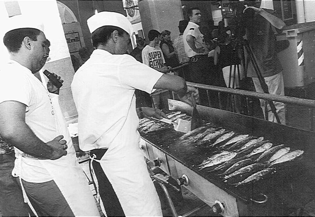 Degustaci&oacute;n gastron&oacute;mica en el Mercado de Abastos, en 1997