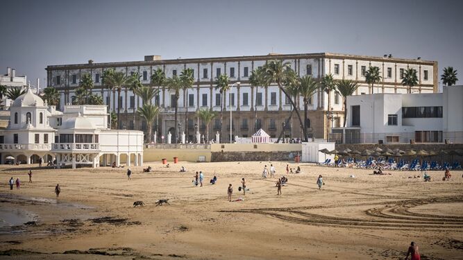 La playa de La Caleta de Cádiz, el pasado octubre.