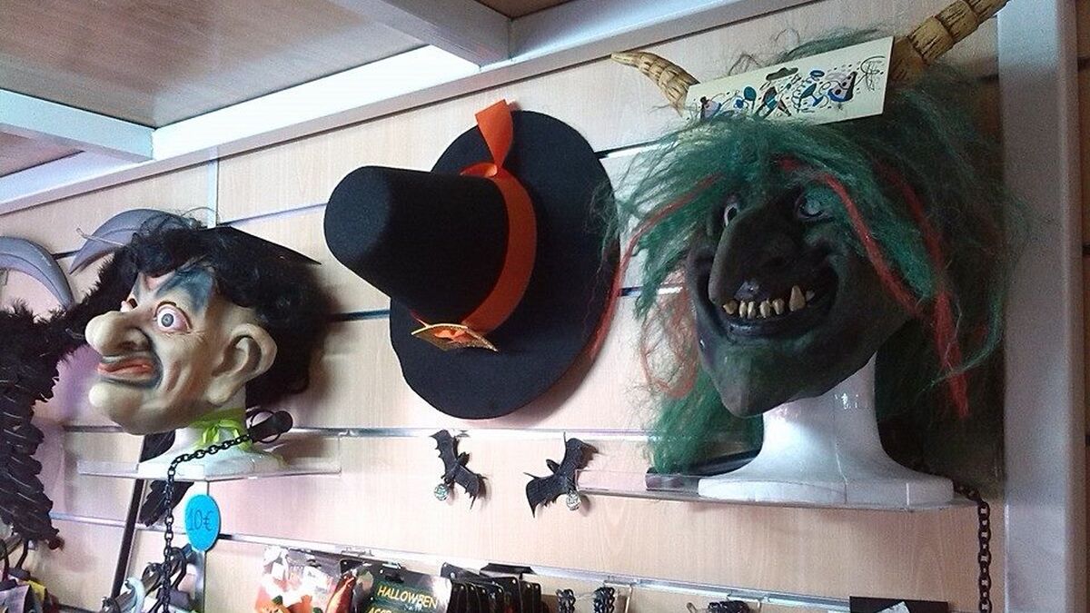 Inaccesible alojamiento Ordenador portátil Las mejores tiendas de disfraces en Cádiz para este Halloween