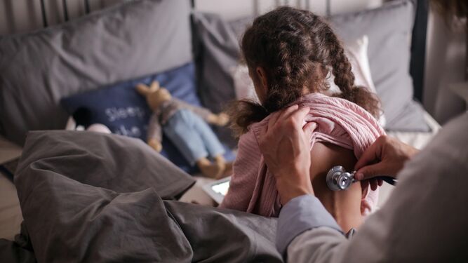 La Junta confirma que hay 216 niños ingresados en hospitales de Andalucía por bronquiolitis