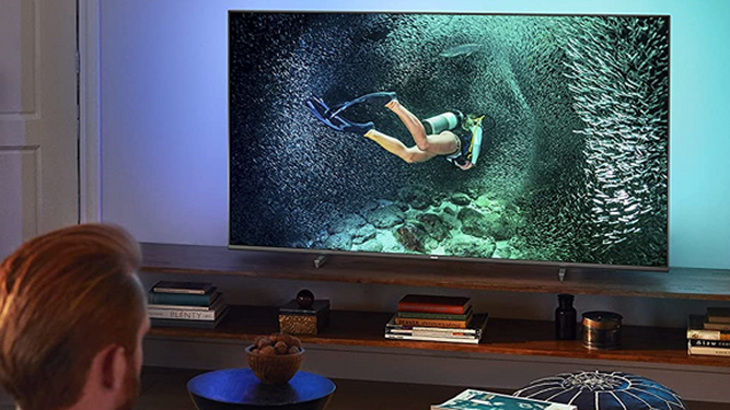 Seleccionamos este Smart TV de Philips  de 70 pulgadas entre las ofertas de Navidad de Amazon