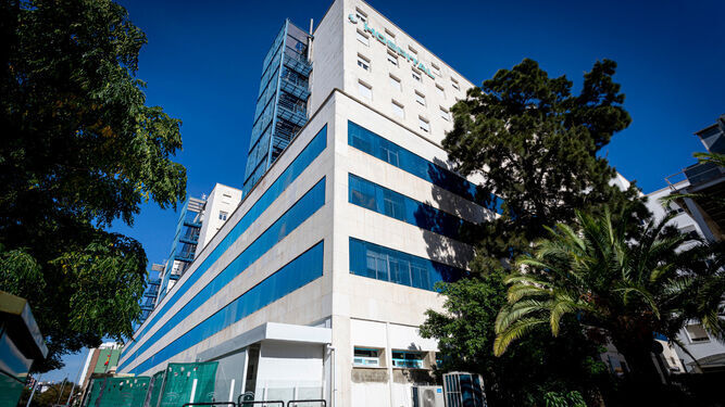 El Hospital Puerta del Mar, centro sanitario de referencia en la provincia.