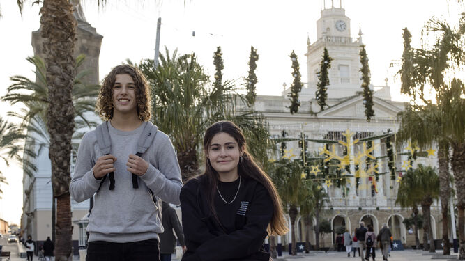 Ernesto Lozano y Marta Biedma han formado parte del grupo que ha liderado el proceso del presupuesto participativo joven.
