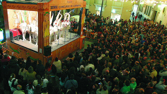 El concurso de coplas de Unicaja en la plaza de San Agustín.