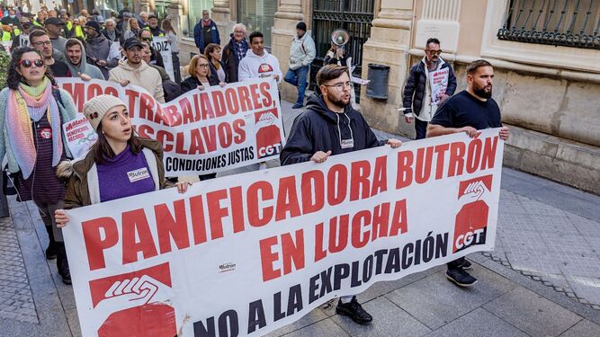 Protestas de los trabajadores de Panificadora Butrón.