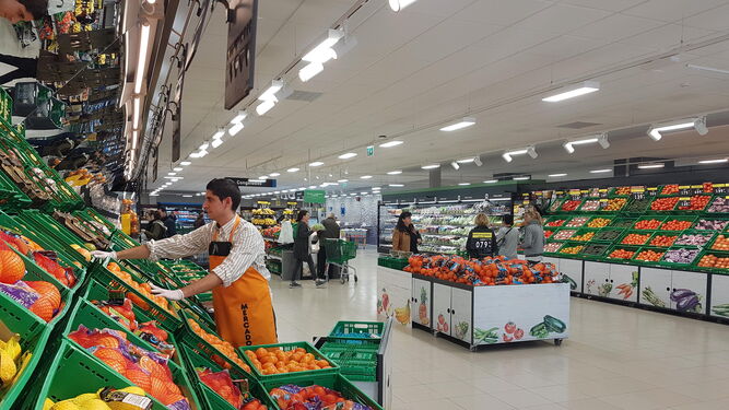 Interior de un supermercado de Mercadona.