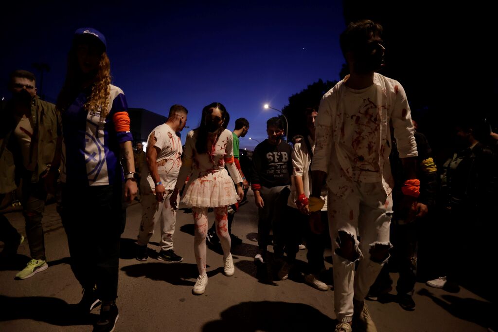 Im&aacute;genes: Los zombies toman las calles de Chiclana