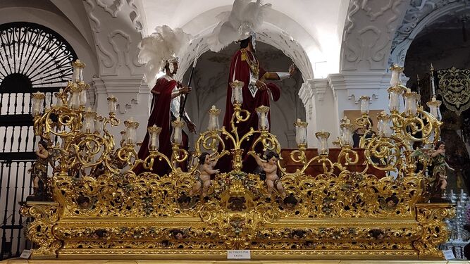 El misterio de Cigarreras, en la iglesia de Santo Domingo con su nueva disposición.