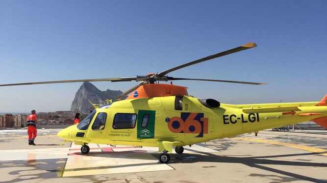Un helicóptero del servicio de emergencias sanitarias del 061 en Andalucía.
