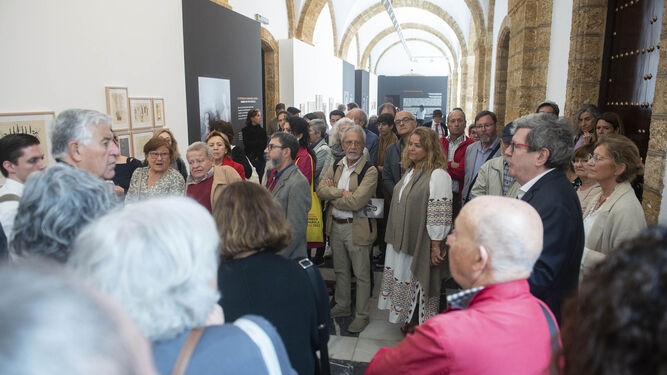 Visita guiada a la exposición de Carlos Edmundo de Ory en Diputación.