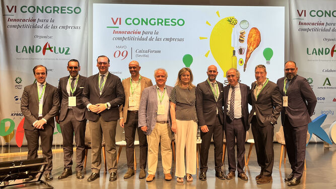 Foto de familia en el VI Congreso Agroalimentario andaluz en CaixaForum.