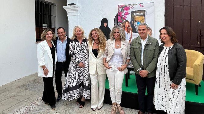 Francisca  Sánchez Galván, Manuel Flor,  Mercedes Colombo, Yolanda Aldón, Miriam Díaz-Aroca, Pepe Ortíz y Carmen Sánchez.