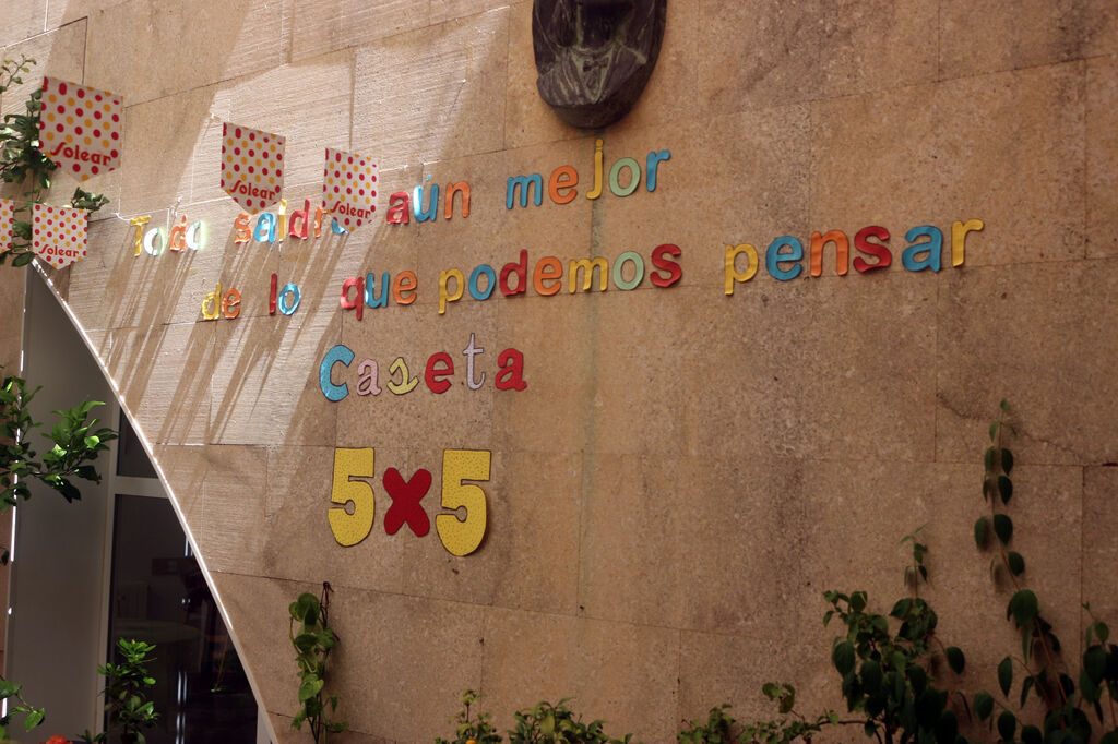 'Feria de Primavera' en la Residencia Vedruna de Puerto Real